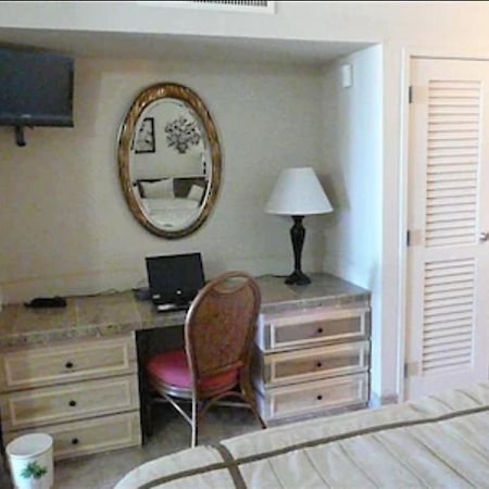 Luxury Beachfront - One Step To Sapphire Beach East End  Extérieur photo